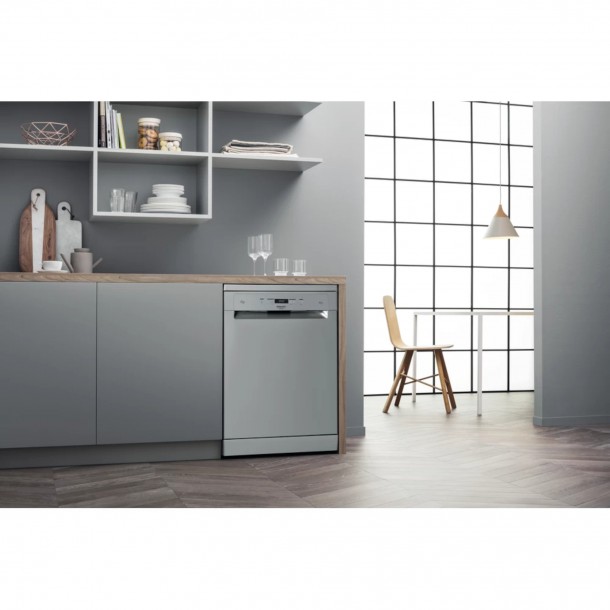 M�quina Lavar Loi�a HOTPOINT HFC3C26CWX - 14 Conjuntos
