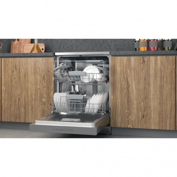 M�quina Lavar Loi�a HOTPOINT HFC3C26CWX - 14 Conjuntos