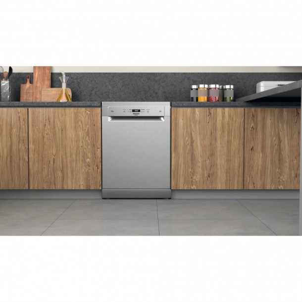 M�quina Lavar Loi�a HOTPOINT HFC3C26CWX - 14 Conjuntos