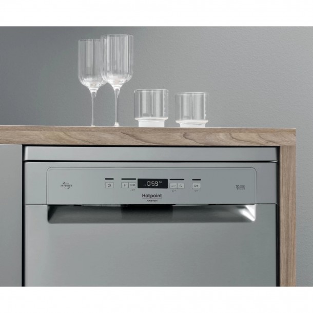M�quina Lavar Loi�a HOTPOINT HFC3C26CWX - 14 Conjuntos
