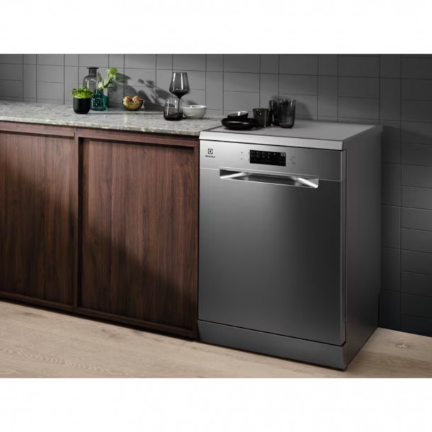 Mquina Lavar Loia ELECTROLUX ESS47400SX Inox - 13 Conjuntos
