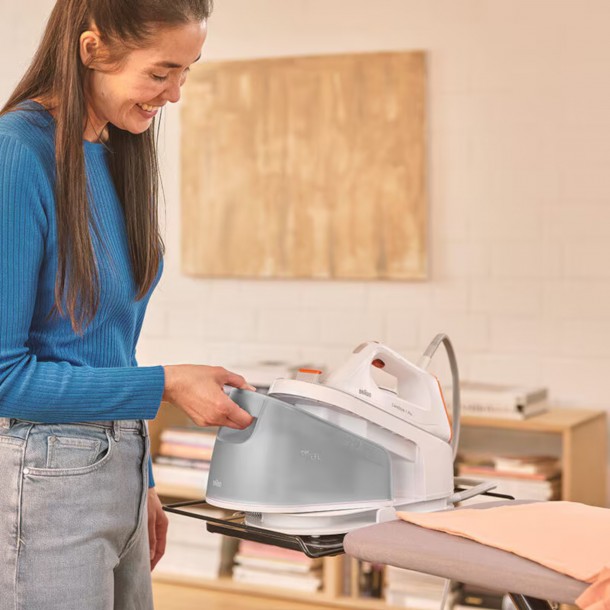 Ferro C/Caldeira BRAUN IS 1511WH - 2200 W