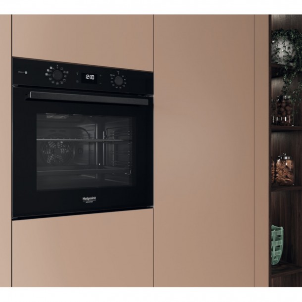 Forno HOTPOINT HAO 458HSU1B PRETO - 71 L - Hidroltico